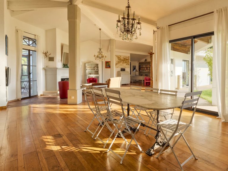 Villa for Sale in Cassis, Provence Coast (cassis To Cavalaire) 6