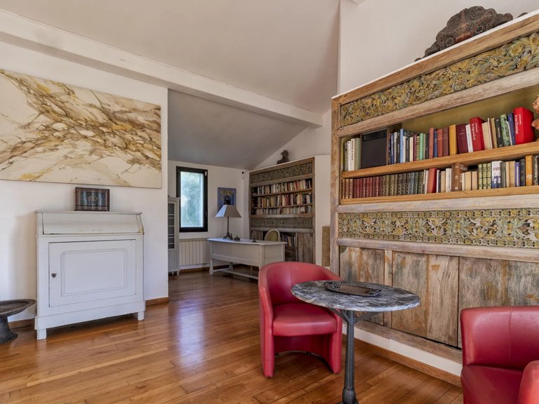 Villa for Sale in Cassis, Provence Coast (cassis To Cavalaire) 9