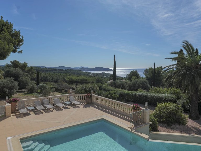 Villa for Sale in La Ciotat, Provence Coast (cassis To Cavalaire) 10