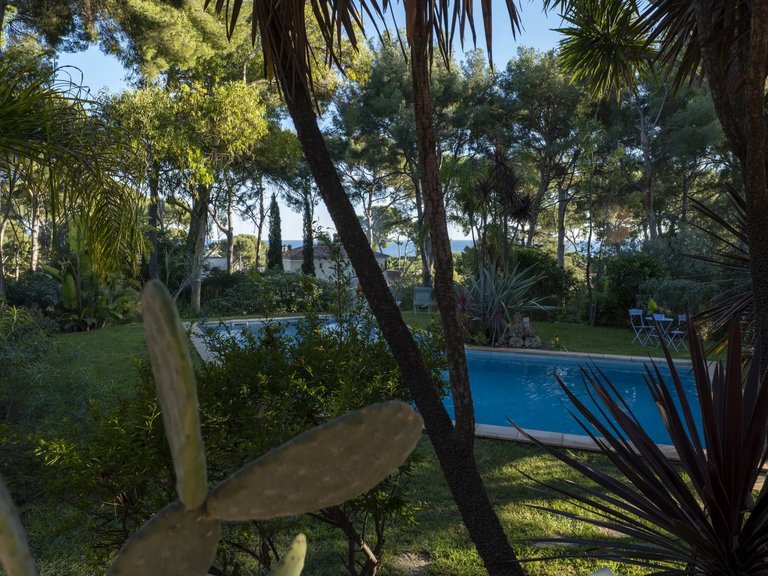 Villa for Sale in La Ciotat, Provence Coast (cassis To Cavalaire) 5
