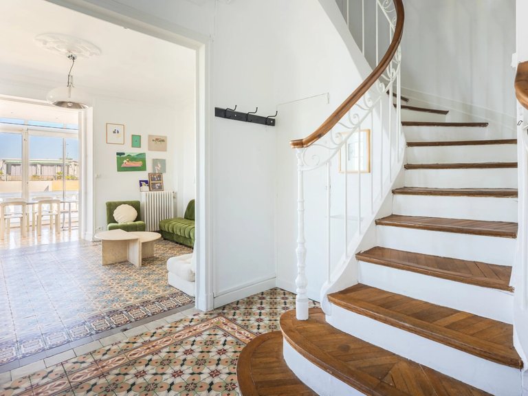 Villa for Sale in Marseille, Marseille & Cote Bleu 4