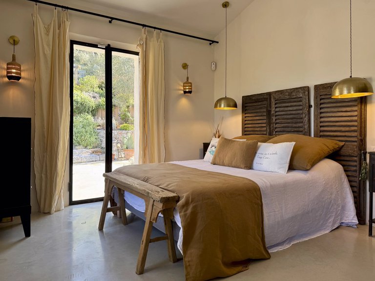 Villa for Sale in Cassis, Provence Coast (cassis To Cavalaire) 12