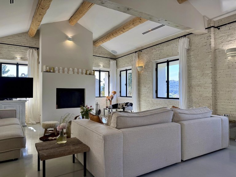 Villa for Sale in Cassis, Provence Coast (cassis To Cavalaire) 16