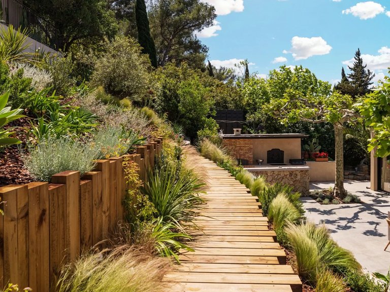 Villa for Sale in Cassis, Provence Coast (cassis To Cavalaire) 4