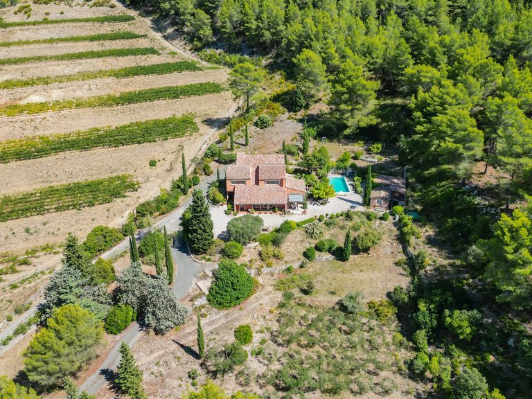 Villa for Sale in Cassis, Provence Coast (cassis To Cavalaire) 16