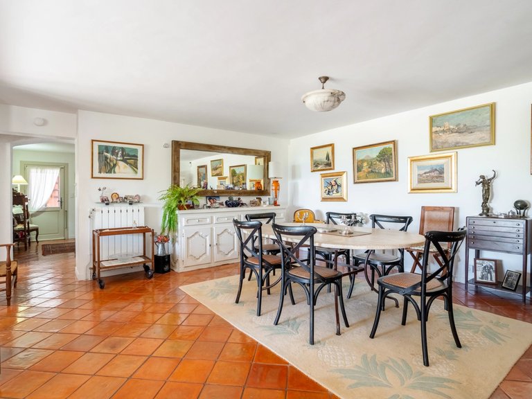 Villa for Sale in Cassis, Provence Coast (cassis To Cavalaire) 18