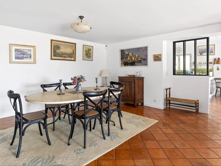 Villa for Sale in Cassis, Provence Coast (cassis To Cavalaire) 5