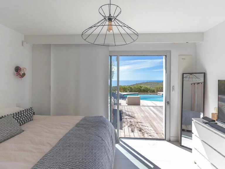 Villa for Sale in Cassis, Provence Coast (cassis To Cavalaire) 11