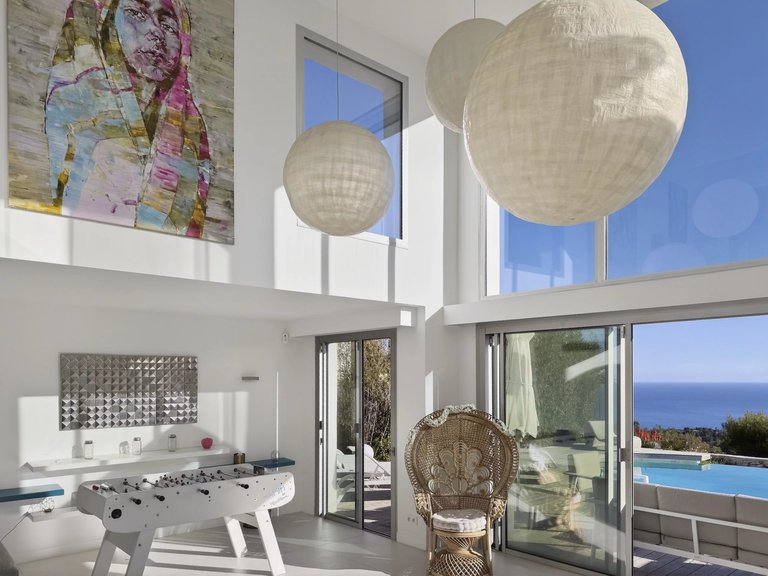 Villa for Sale in Cassis, Provence Coast (cassis To Cavalaire) 2