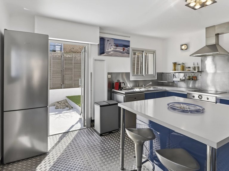 Villa for Sale in Marseille, Marseille & Cote Bleu 13