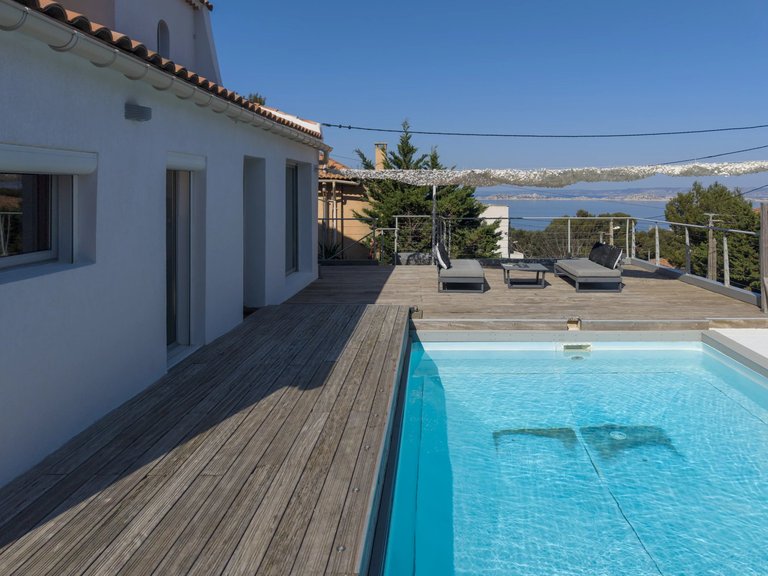Villa for Sale in Marseille, Marseille & Cote Bleu 3