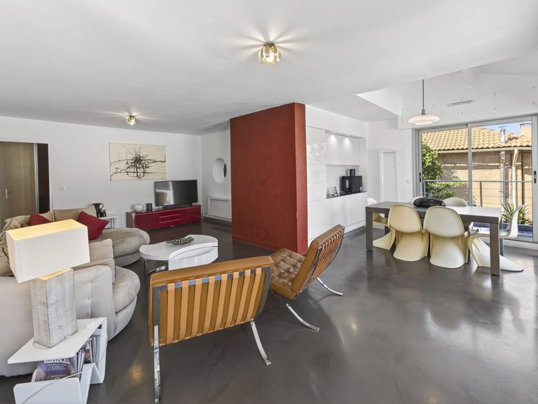 Villa for Sale in Marseille, Marseille & Cote Bleu 9