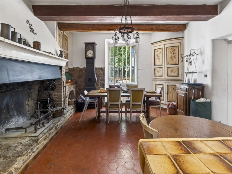 Villa for Sale in St Cyr Sur Mer, Provence Coast (cassis To Cavalaire) 7