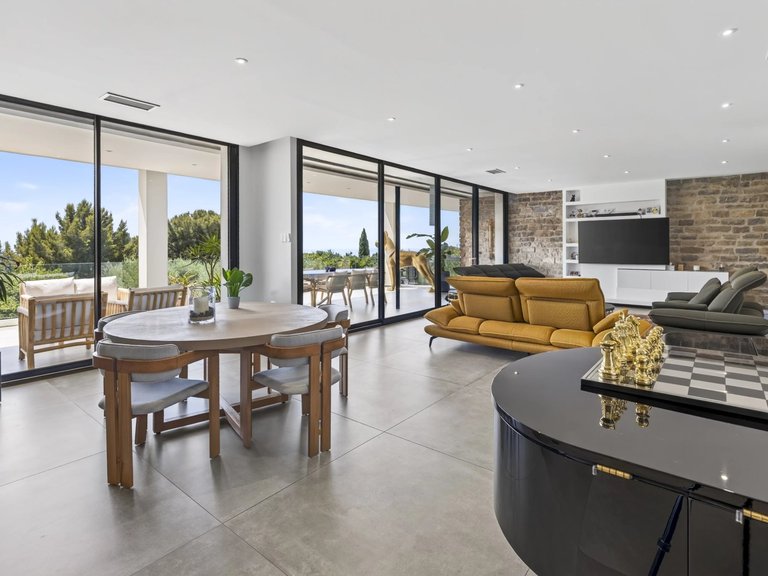 Villa for Sale in La Ciotat, Provence Coast (cassis To Cavalaire) 8