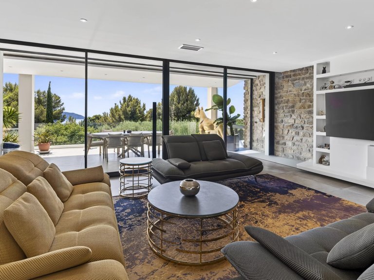Villa for Sale in La Ciotat, Provence Coast (cassis To Cavalaire) 9