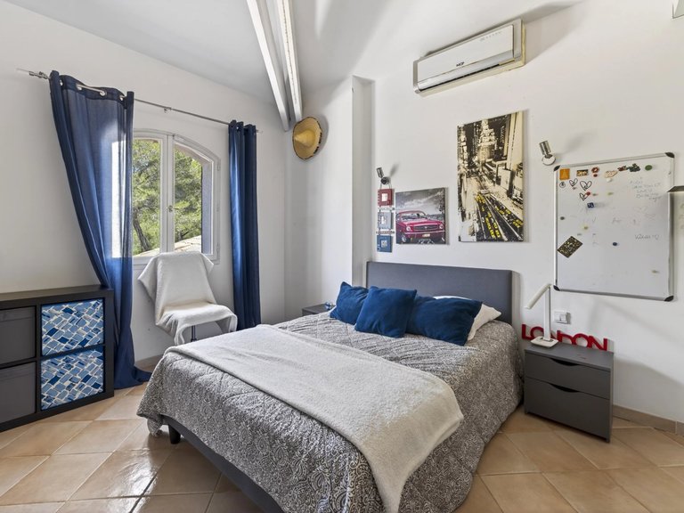 Villa for Sale in Cassis, Provence Coast (cassis To Cavalaire) 10