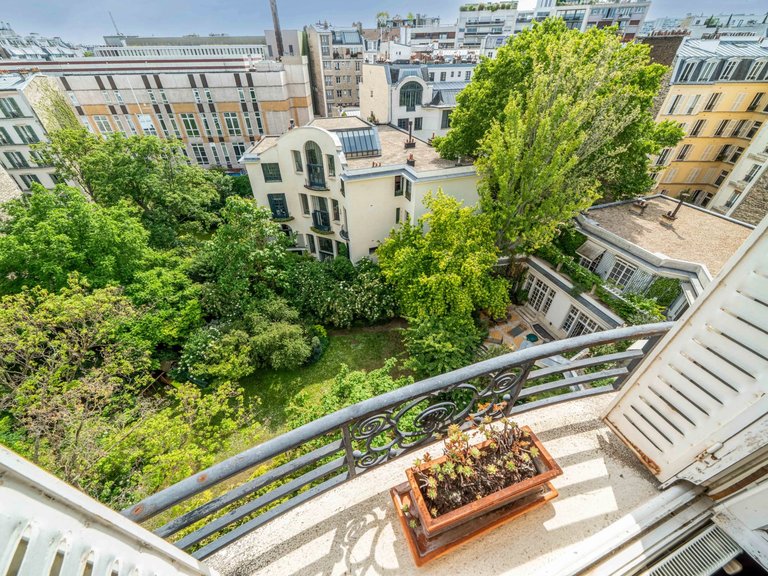 Apartment for Sale in 14th (montparnasse), Other Arrondissements (13th, 14th, 15th, 19th, 20th) 7