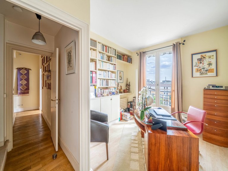 Apartment for Sale in 14th (montparnasse), Other Arrondissements (13th, 14th, 15th, 19th, 20th) 10
