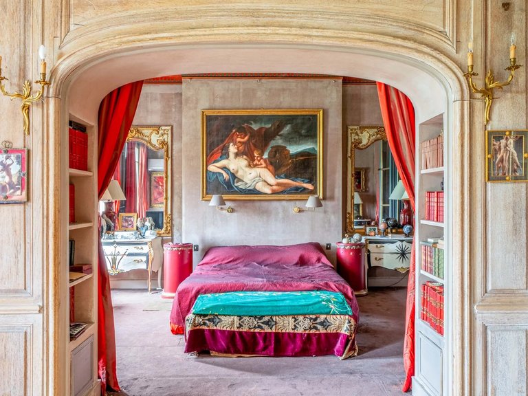 Apartment for Sale in 16th (trocadéro - Etoile - Passy), Golden Triangle - Trocadéro (8th - 16th) 3
