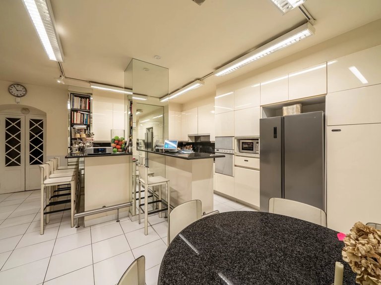 Apartment for Sale in 1st (louvre - Vendôme), Paris Right Bank (1st, 2nd, 3rd, 4th) 19