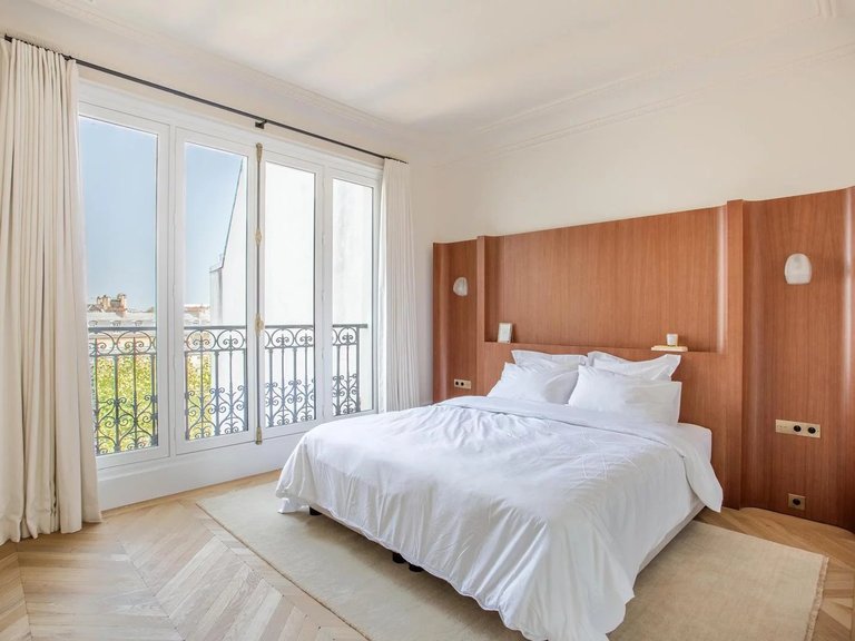 Apartment for Sale in 6th (saint Germain Des Prés - Luxembourg), Paris Left Bank (5th,6th & 7th ) 2