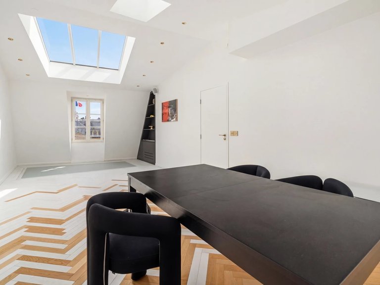 Apartment for Sale in 8th (golden Triangle - Parc Monceau), Golden Triangle - Trocadéro (8th - 16th) 4