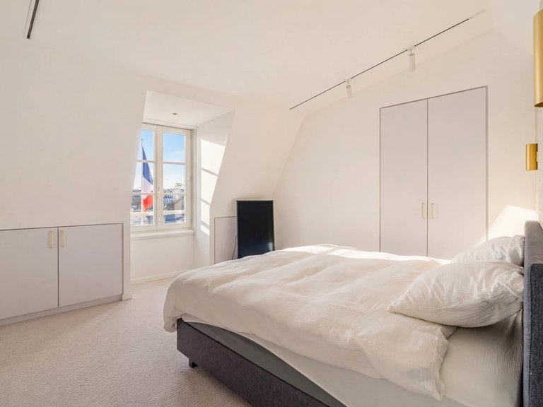 Apartment for Sale in 8th (golden Triangle - Parc Monceau), Golden Triangle - Trocadéro (8th - 16th) 7