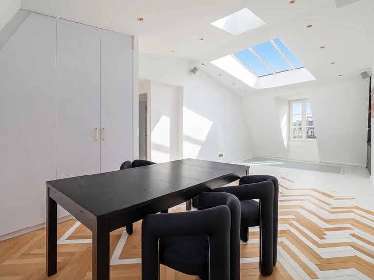 Apartment for Sale in 8th (golden Triangle - Parc Monceau), Golden Triangle - Trocadéro (8th - 16th) 10