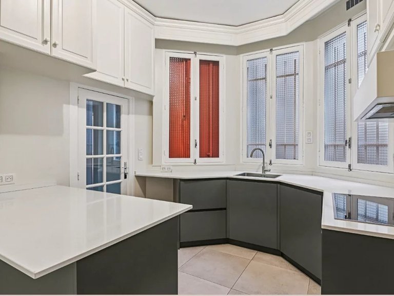 Apartment for Sale in 7th (invalides, Eiffel Tower, Orsay), Paris Left Bank (5th,6th & 7th ) 12