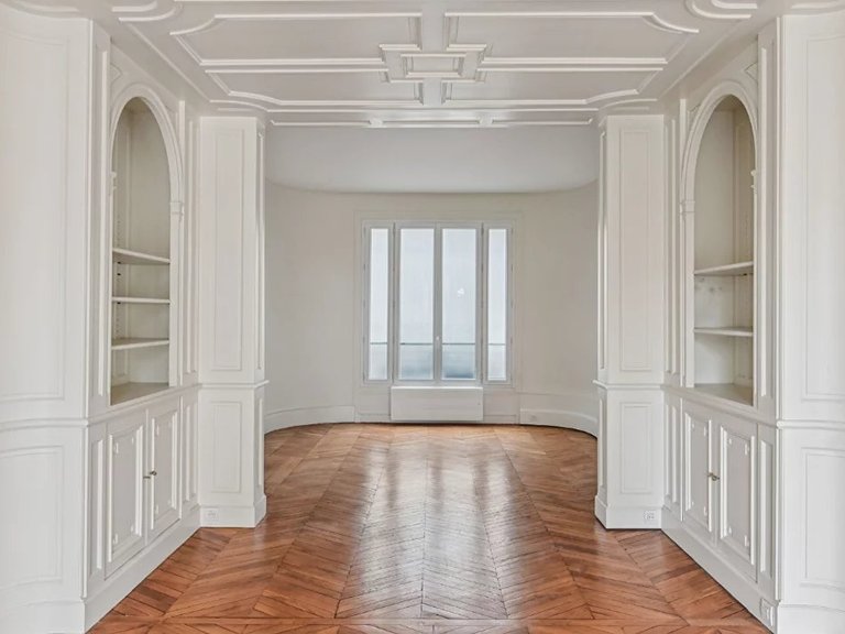 Apartment for Sale in 7th (invalides, Eiffel Tower, Orsay), Paris Left Bank (5th,6th & 7th ) 3
