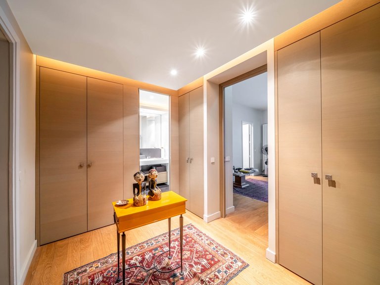 Apartment for Sale in 16th (trocadéro - Etoile - Passy), Golden Triangle - Trocadéro (8th - 16th) 13