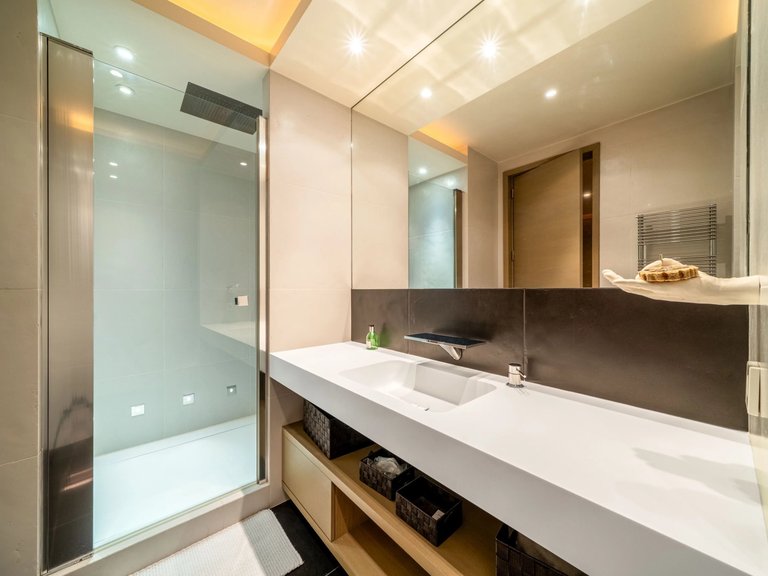 Apartment for Sale in 16th (trocadéro - Etoile - Passy), Golden Triangle - Trocadéro (8th - 16th) 14