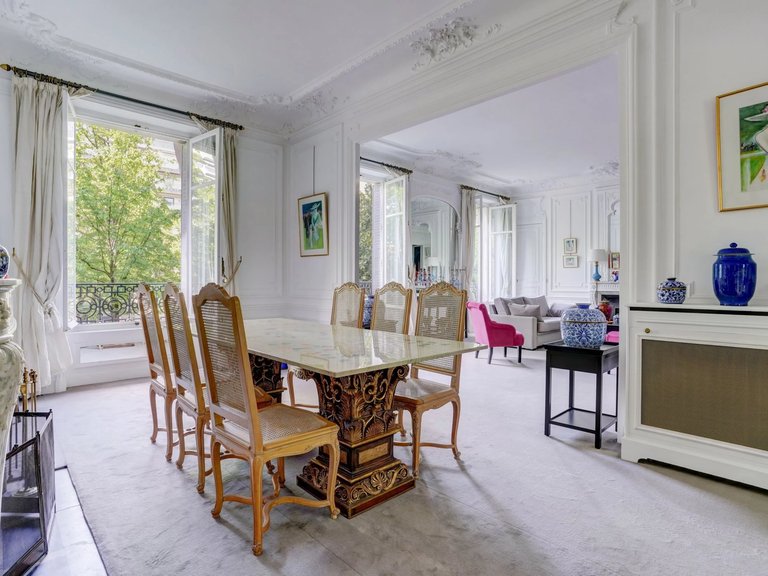 Apartment for Sale in 16th (trocadéro - Etoile - Passy), Golden Triangle - Trocadéro (8th - 16th) 3