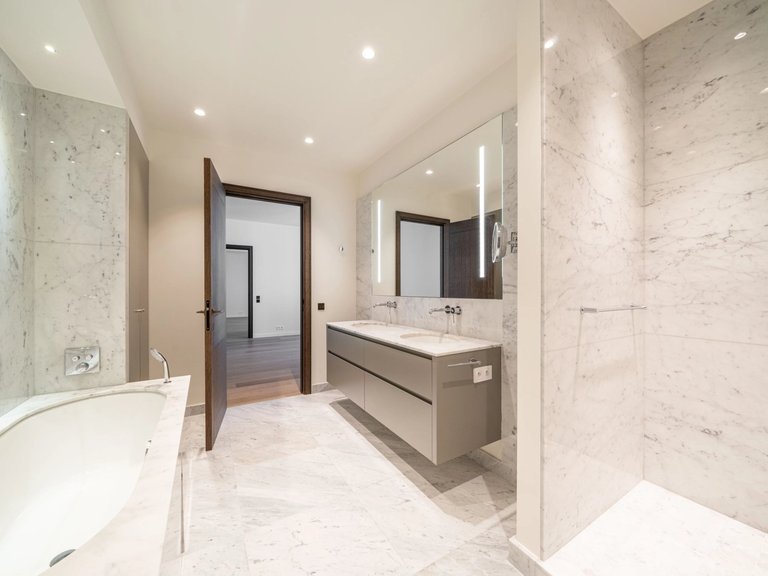 Apartment for Sale in 7th (invalides, Eiffel Tower, Orsay), Paris Left Bank (5th,6th & 7th ) 13