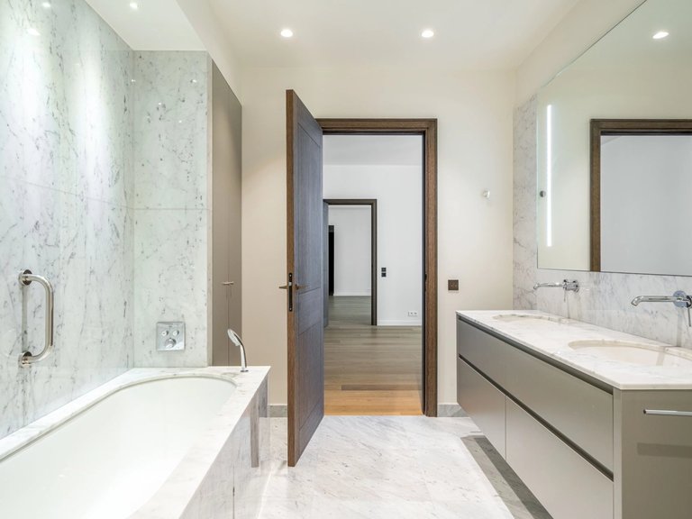 Apartment for Sale in 7th (invalides, Eiffel Tower, Orsay), Paris Left Bank (5th,6th & 7th ) 14