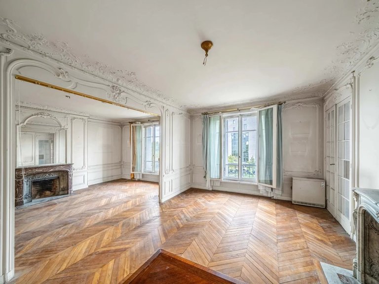 Apartment for Sale in 14th (montparnasse), Other Arrondissements (13th, 14th, 15th, 19th, 20th) 2