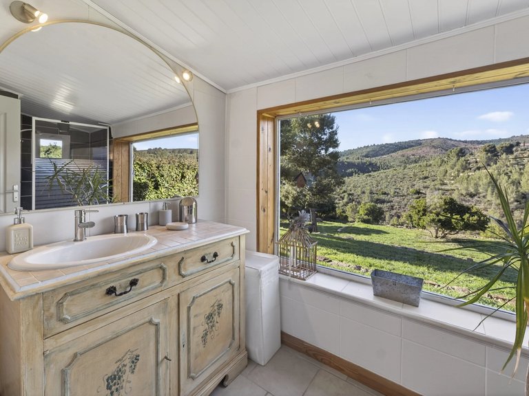 Villa for Sale in La Cadiere D Azur, Provence Coast (cassis To Cavalaire) 7