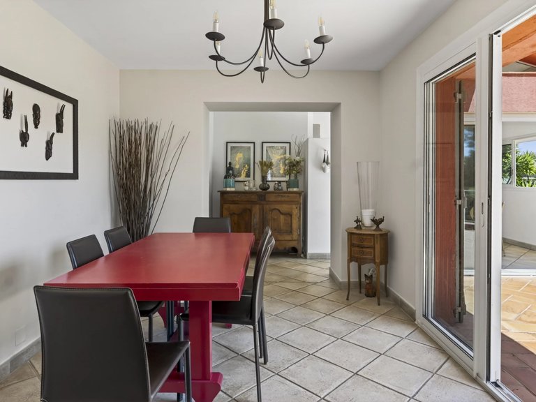 Villa for Sale in La Cadiere D Azur, Provence Coast (cassis To Cavalaire) 12