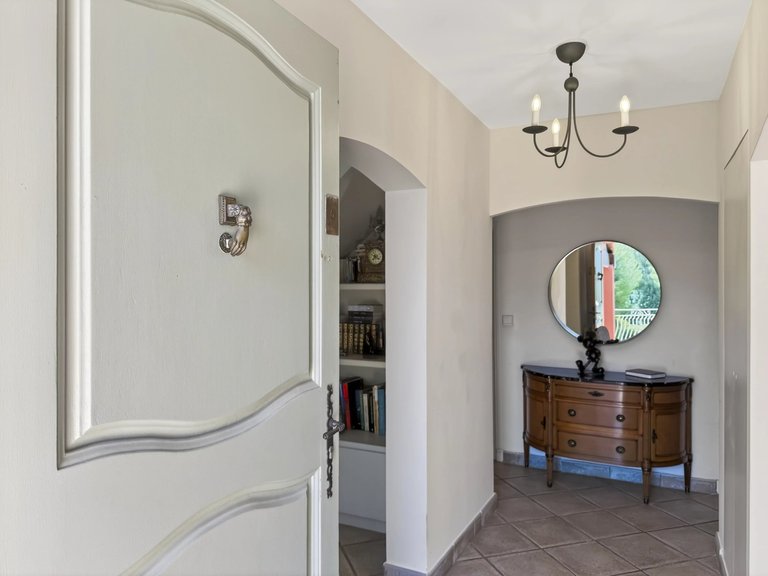 Villa for Sale in La Cadiere D Azur, Provence Coast (cassis To Cavalaire) 10