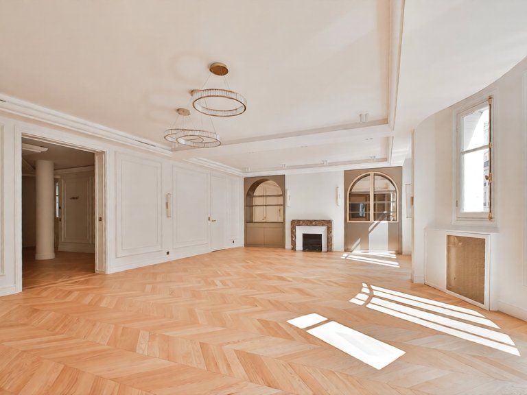 Apartment for Sale in 8th (golden Triangle - Parc Monceau), Golden Triangle - Trocadéro (8th - 16th) 1