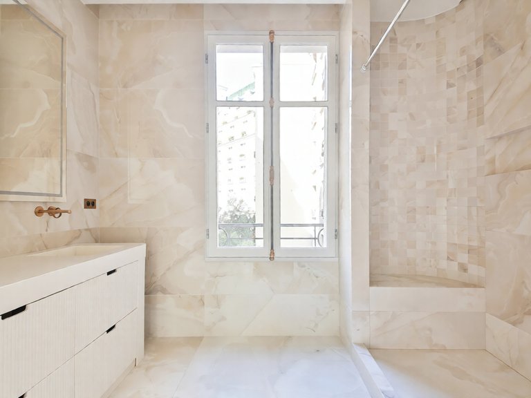 Apartment for Sale in 8th (golden Triangle - Parc Monceau), Golden Triangle - Trocadéro (8th - 16th) 8