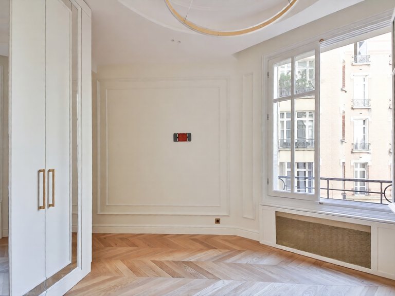 Apartment for Sale in 8th (golden Triangle - Parc Monceau), Golden Triangle - Trocadéro (8th - 16th) 9