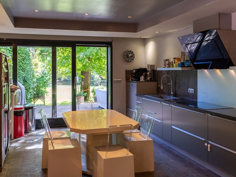 Villa for Sale in Bouc Bel Air, Marseille & Cote Bleu 11