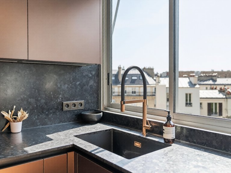 Apartment for Sale in 16th (trocadéro - Etoile - Passy), Golden Triangle - Trocadéro (8th - 16th) 5