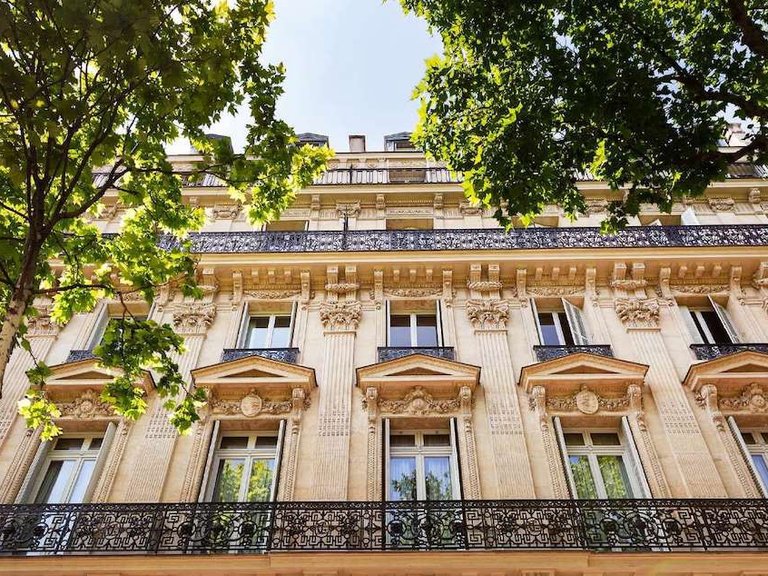 Apartment for Sale in 8th (golden Triangle - Parc Monceau), Golden Triangle - Trocadéro (8th - 16th) 7