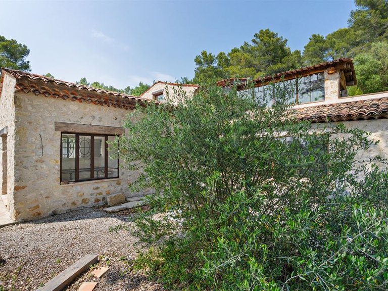 Villa for Sale in Tourrettes, Var Countryside (fayence, Lorgues, Cotignac) 5