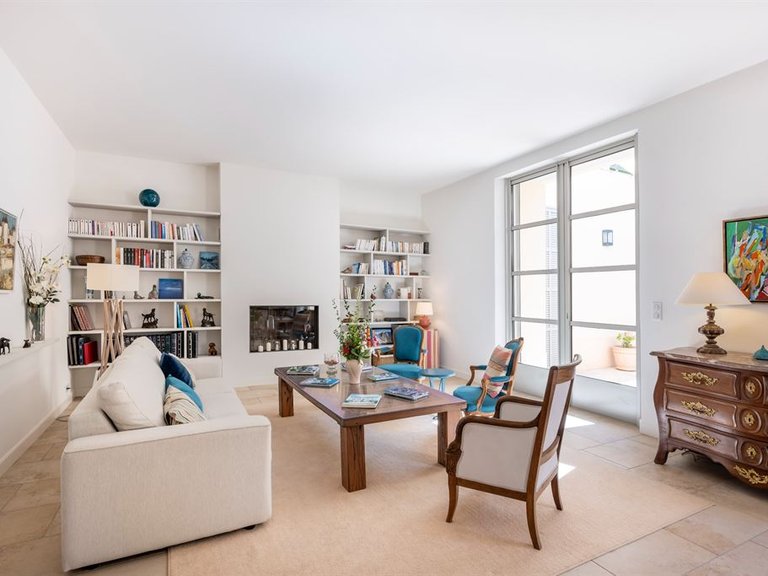 Villa for Sale in Grasse, Mougins, Valbonne, Grasse Area 15