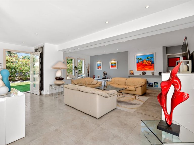 Villa for Sale in Mouans Sartoux, Mougins, Valbonne, Grasse Area 6