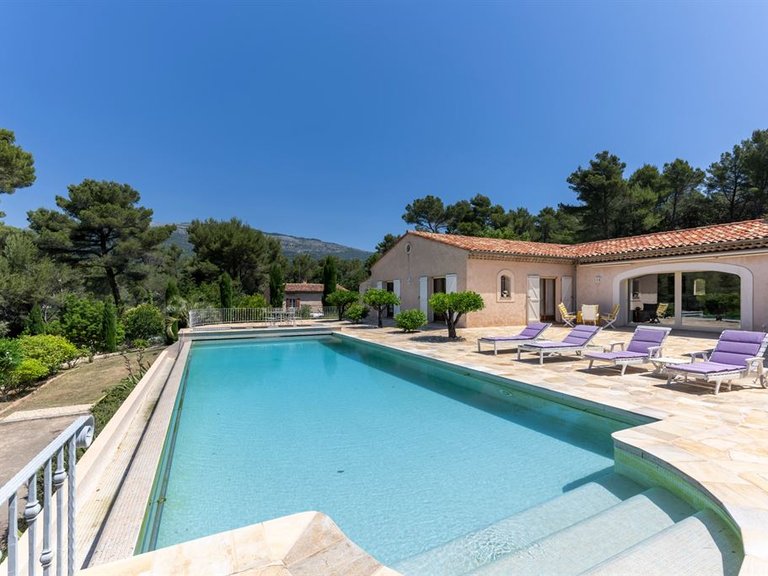 Villa for Sale in Cabris, Mougins, Valbonne, Grasse Area 3