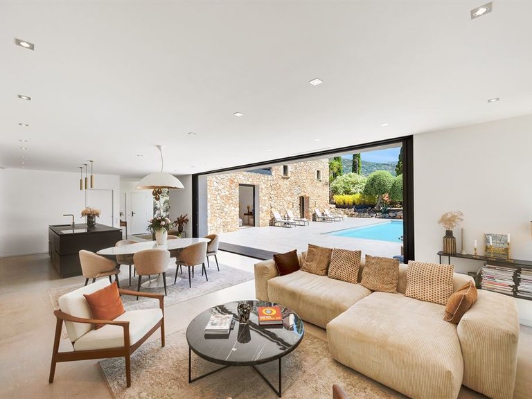 Villa for Sale in Le Tignet, Mougins, Valbonne, Grasse Area 13